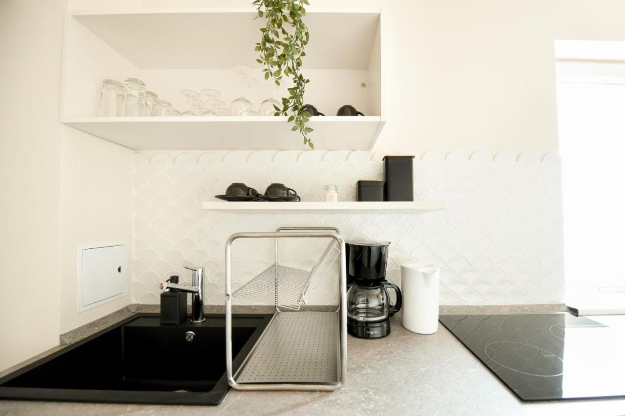 The Dream Apartment - Near Radisson Hotel Букурещ Екстериор снимка